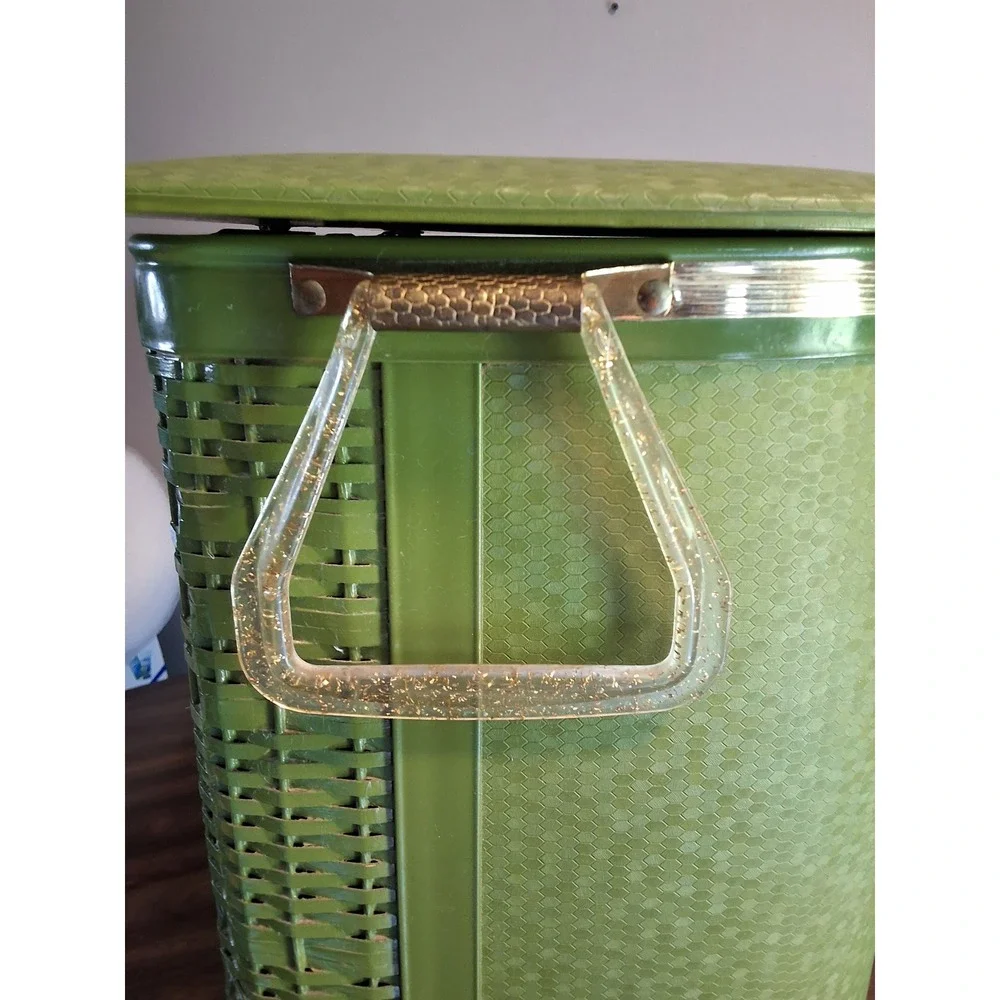 Vintage 1960s Avocado Green Wicker Laundry Hamper Starburst Mid Century Modern